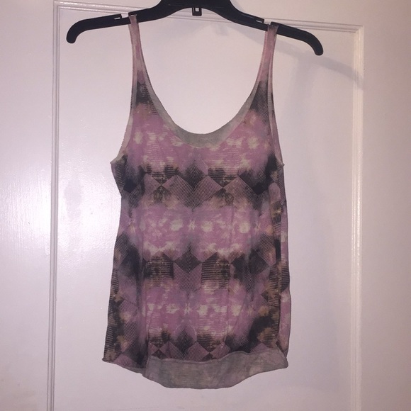 Geometric Tank Top - Picture 2 of 3